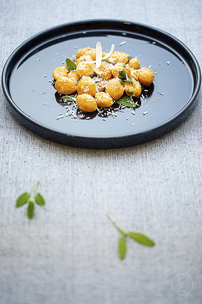 ŻREM.PL, FOT. MICHAŁ ŁEPECKI, GNOCCHI Z BATATÓW, FOTOGRAFIA KULINARNA