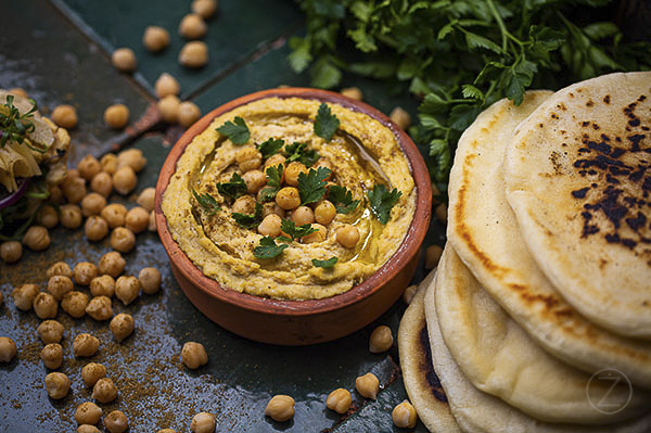 ŻREM.PL, FOT. MICHAŁ ŁEPECKI, HUMMUSOWA BAZA, HUMMUS, FOTOGRAFIA KULINARNA