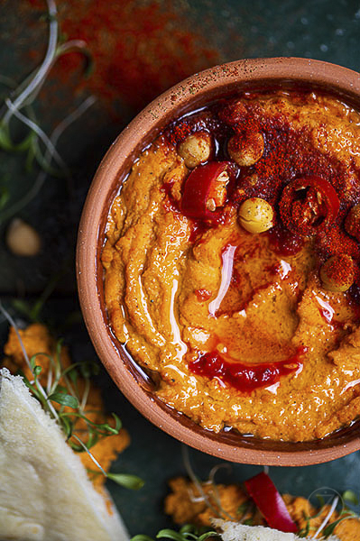 ŻREM.PL, FOT. MICHAŁ ŁEPECKI, HUMMUS PAPRYKOWY, FOTOGRAFIA KULINARNA