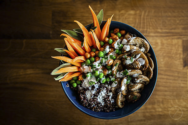 BUDDHA BOWL Z CZARNĄ KOMOSĄ RYŻOWĄ