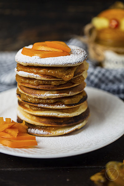 ŻREM.PL, FOT. MICHAŁ ŁEPECKI, CYTRYNOWE PANCAKES, FOTOGRAFIA KULINARNA