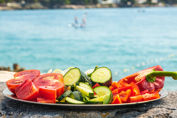 ŻREM.PL, FOT. MICHAŁ ŁEPECKI, SOPSKA SALATA, FOTOGRAFIA KULINARNA