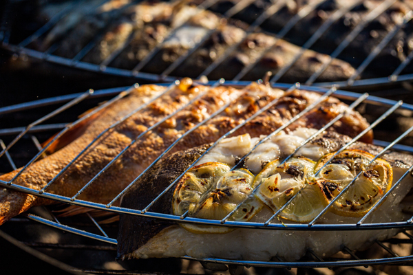 ŻREM.PL, RYBY NA GRILL, FOTOGRAFIA KULINARNA, FOTOGRAFIA PRODUKTOWA