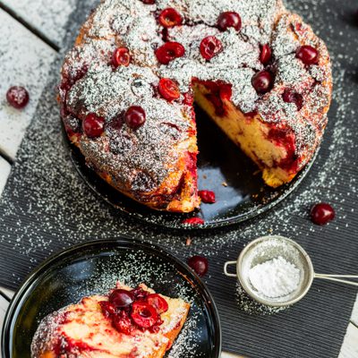 CIASTO DROŻDŻOWE Z MAKIEM I WIŚNIAMI